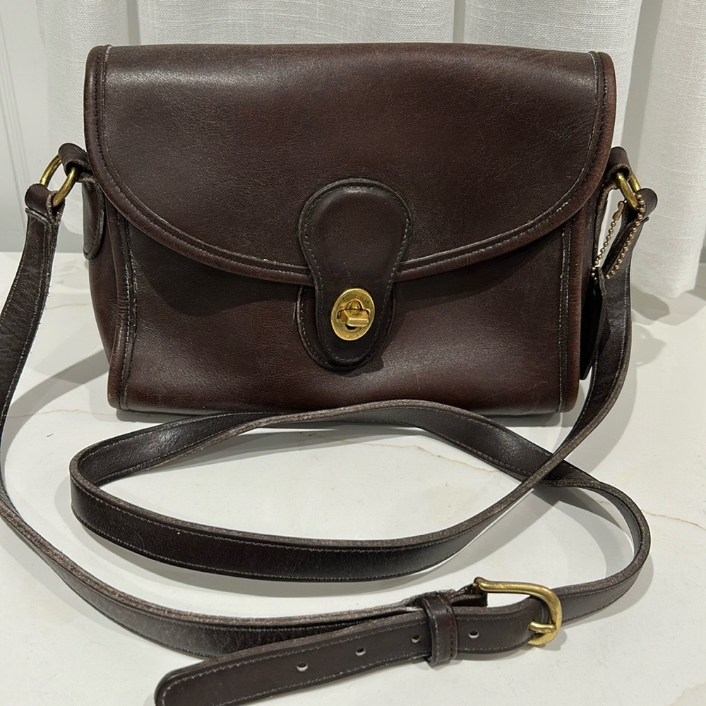 Coach Devon Brown Leather Vintage Crossbody Bag with Turnlock Closure RARE